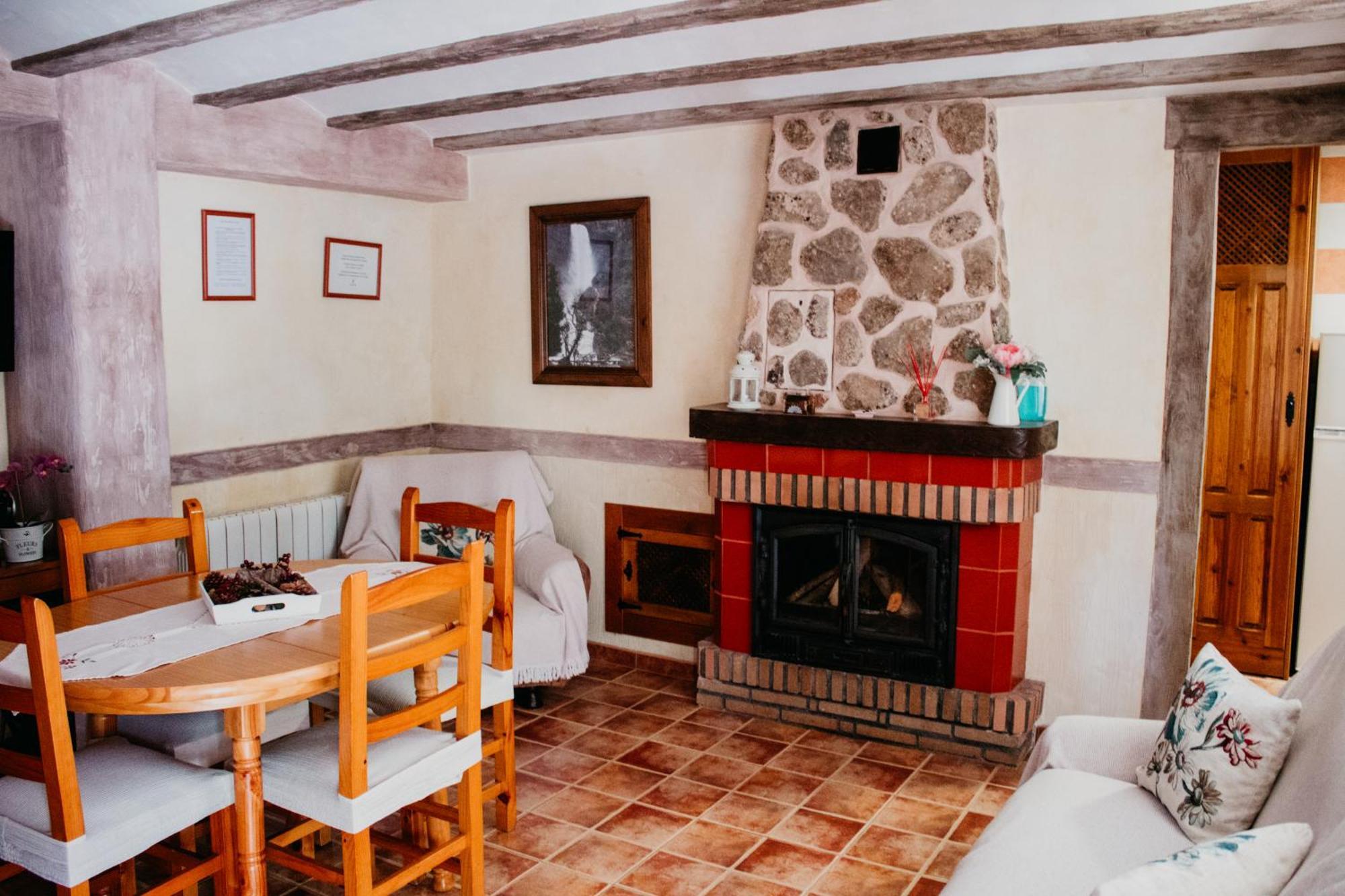 Apartamentos El Callejon Riopar Exterior photo