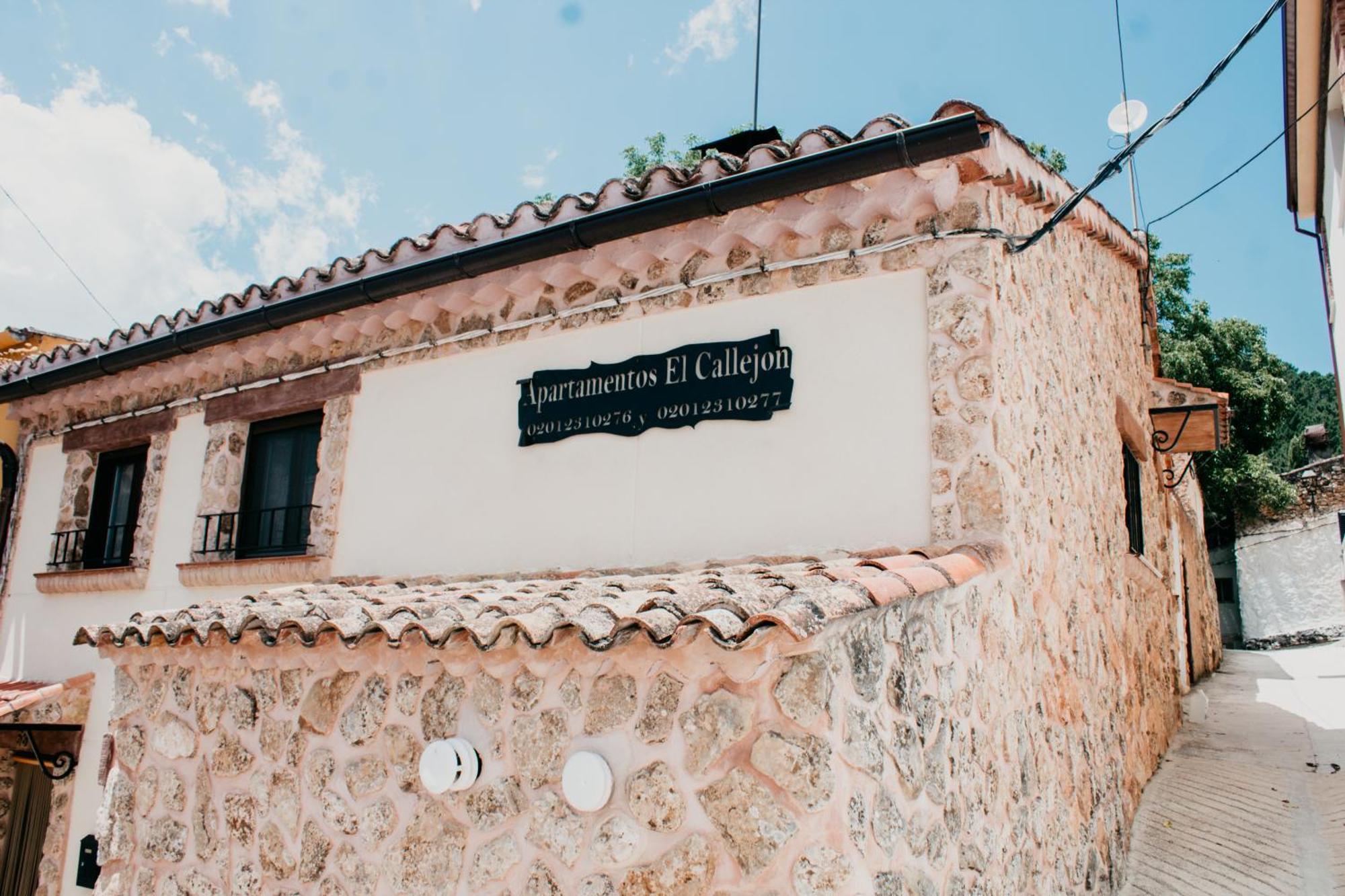 Apartamentos El Callejon Riopar Exterior photo